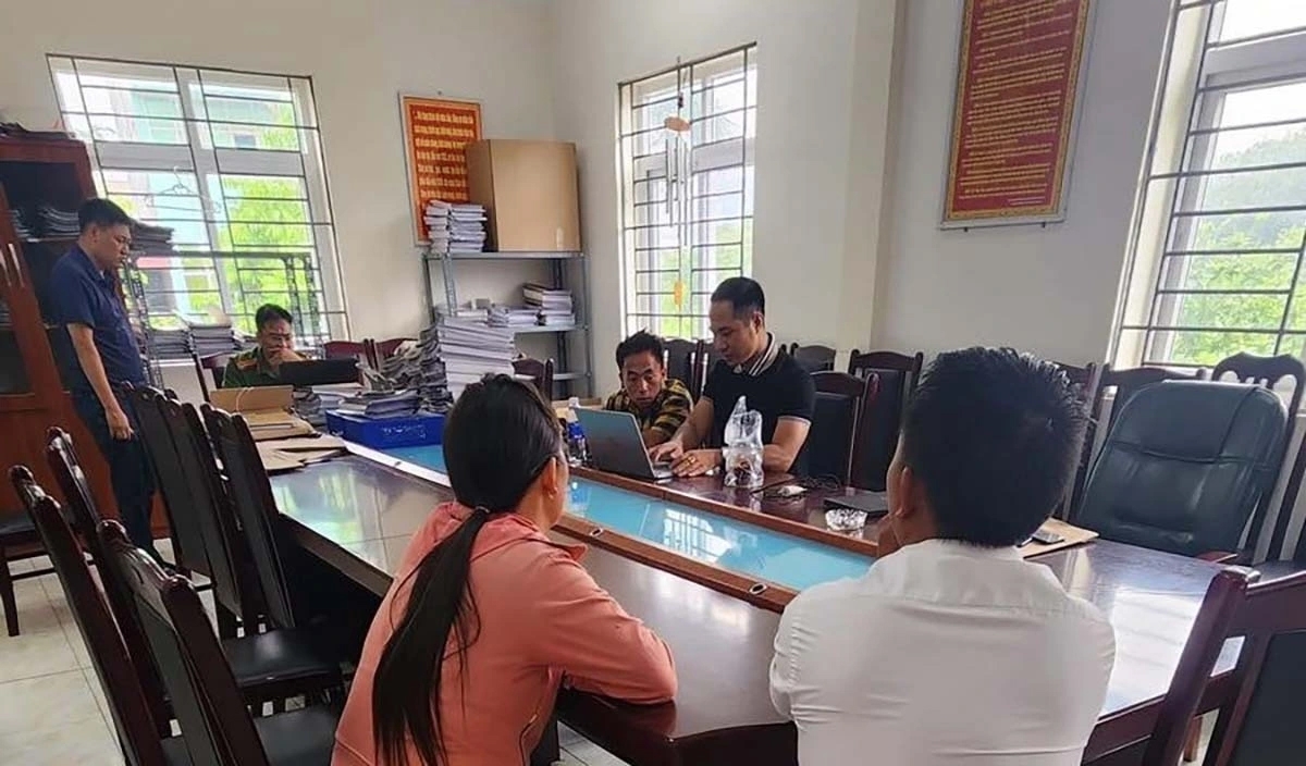Diễn biến sức khỏe bé gái gia đình người Mông bị taxi "chặt chém" 4,2 triệu đồng
